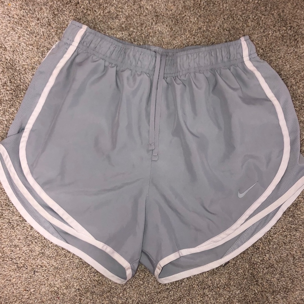 grey nike running shorts